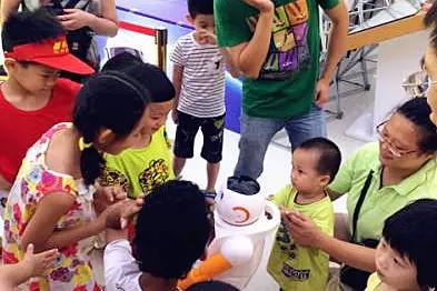 全城警戒 機器人來襲 端午兒童雙節，銀川機器人總動員等你來，美團支付便捷體驗